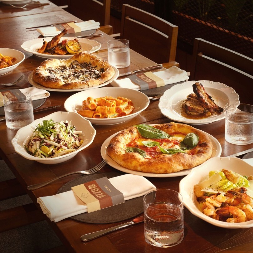 SQUARE OM Alfresco Food Shot R1